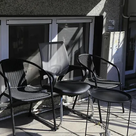 Zuko - Nero Apartman *