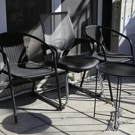 Apartman Zuko - Nero *