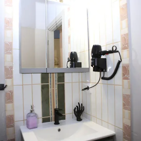 Zuko - Nero Apartment